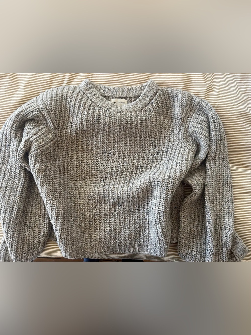 Cozy Gray Knit Crewneck Sweater - Women